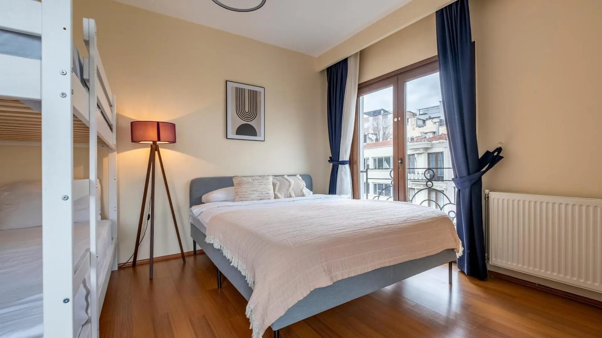 Bosphorus View - Central Location - 3 Bedrooms - 2 Bathrooms اسطنبول
